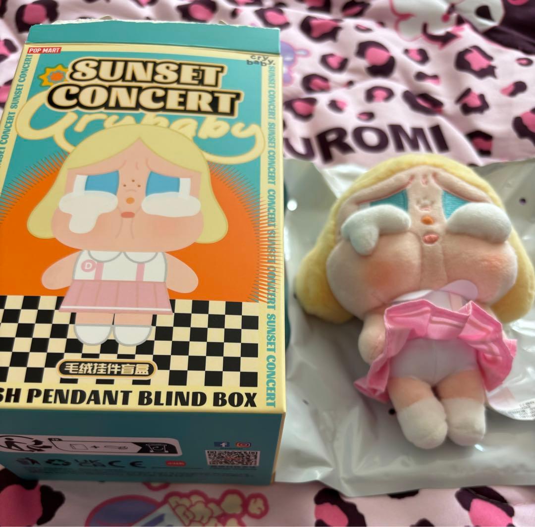 ポップマートCRY BABY クライベビー人気6点ぬいぐるみキーホルダーセット