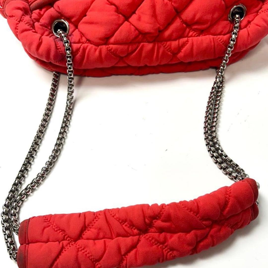 シャネル　マトラッセ コットン　バブルキルトチェーン　ショルダーバッグ　赤