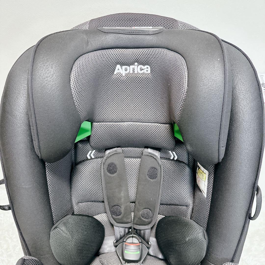 Aprica　アップリカ　フォームフィット　360°　セーフティ　ISOFIX