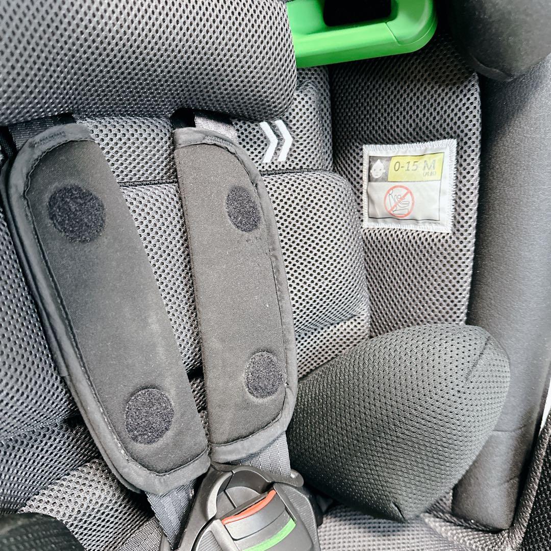 Aprica　アップリカ　フォームフィット　360°　セーフティ　ISOFIX