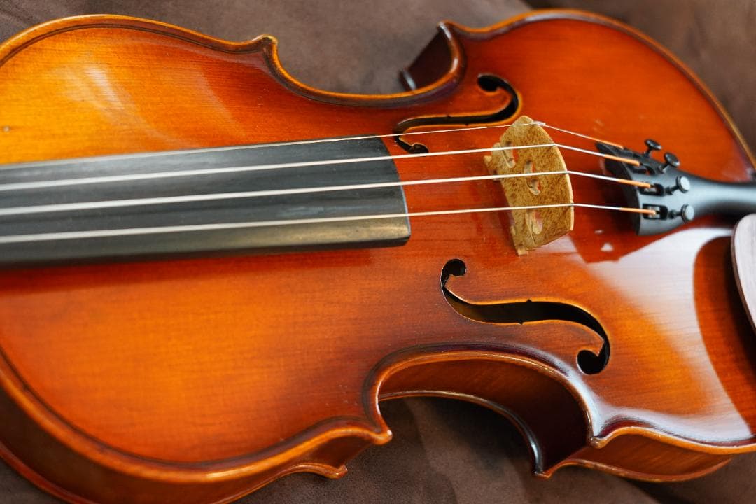 【良音・美】特　No.1　4/4　バイオリン　スズキ　☆4　調整済み