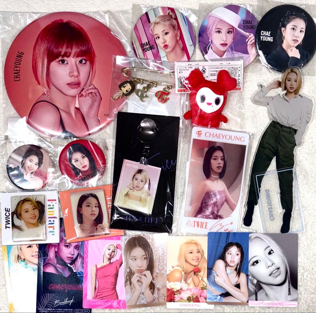 TWICE チェヨン 缶バッジ グッズ セット - メルカリ