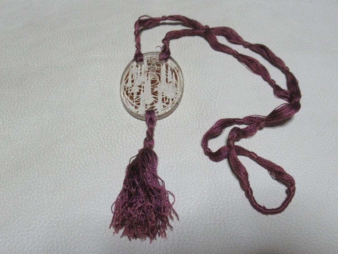 1915年定価30万◇ルネ・ラリック『垂れ下がる花』ペンダント セピア色