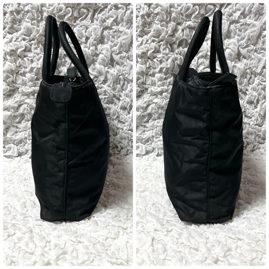 PRADA ブラック ナイロン トートバッグ　プラダ　ハンドバッグ　三角　黒