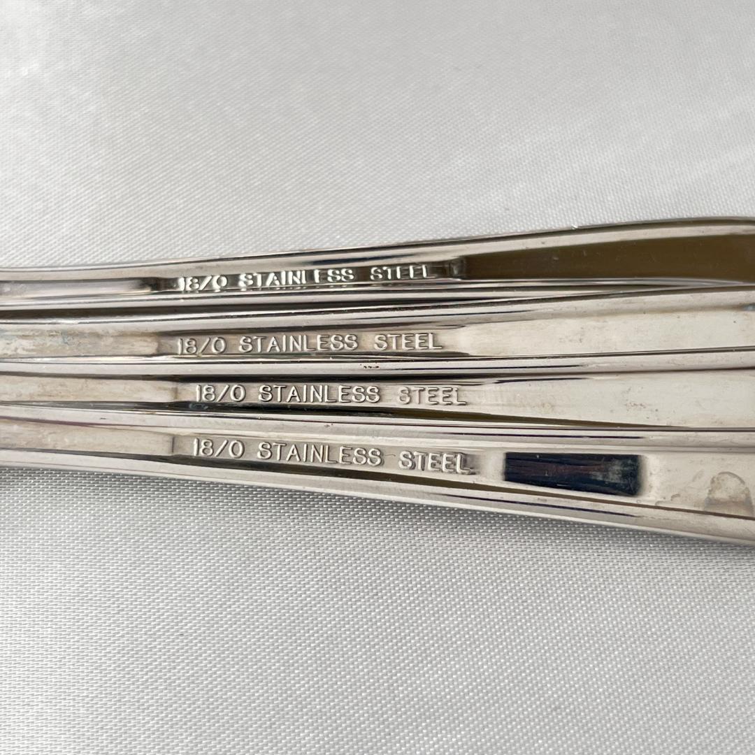 William Huttonn】アールデコ エッグクルーエ エッグカップ