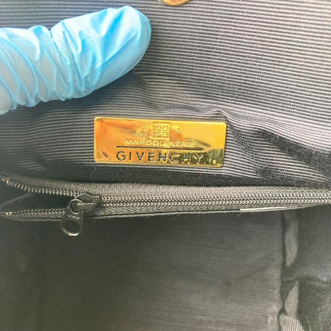 未使用級 GIVENCHY バニティバッグ ゴールド金具 レザー ブラック