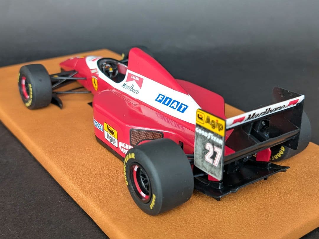 ミニチャンプス 1/18 フェラーリ F93A 1993 #27 J.アレジ