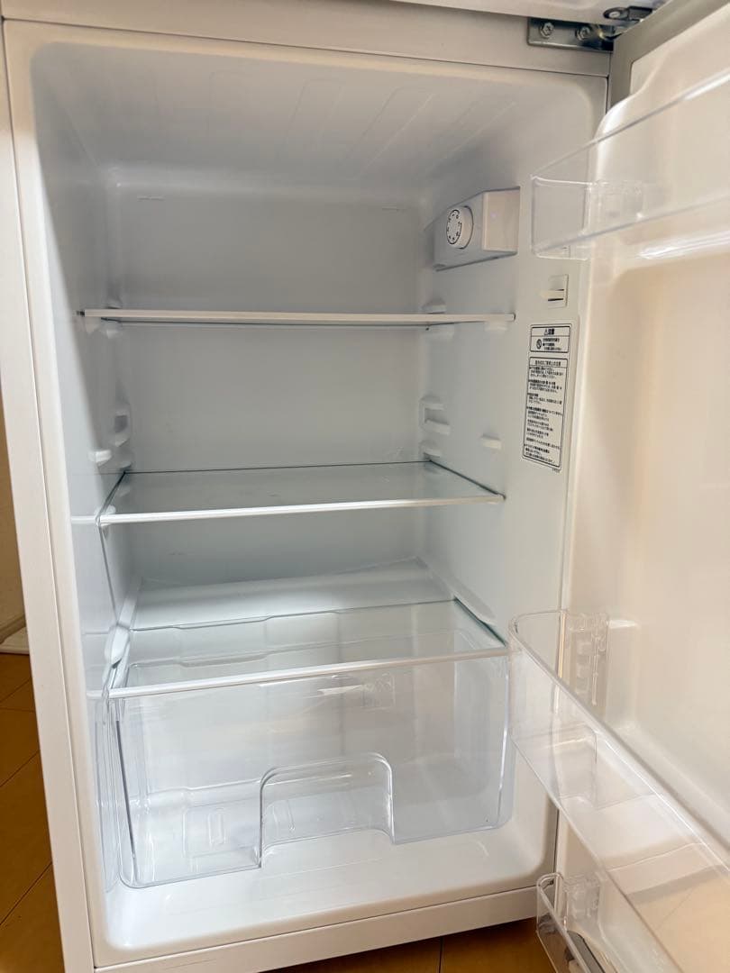 大幅値下げ‼️早い者勝ち‼️Hisense ホワイト 冷蔵庫 上開き