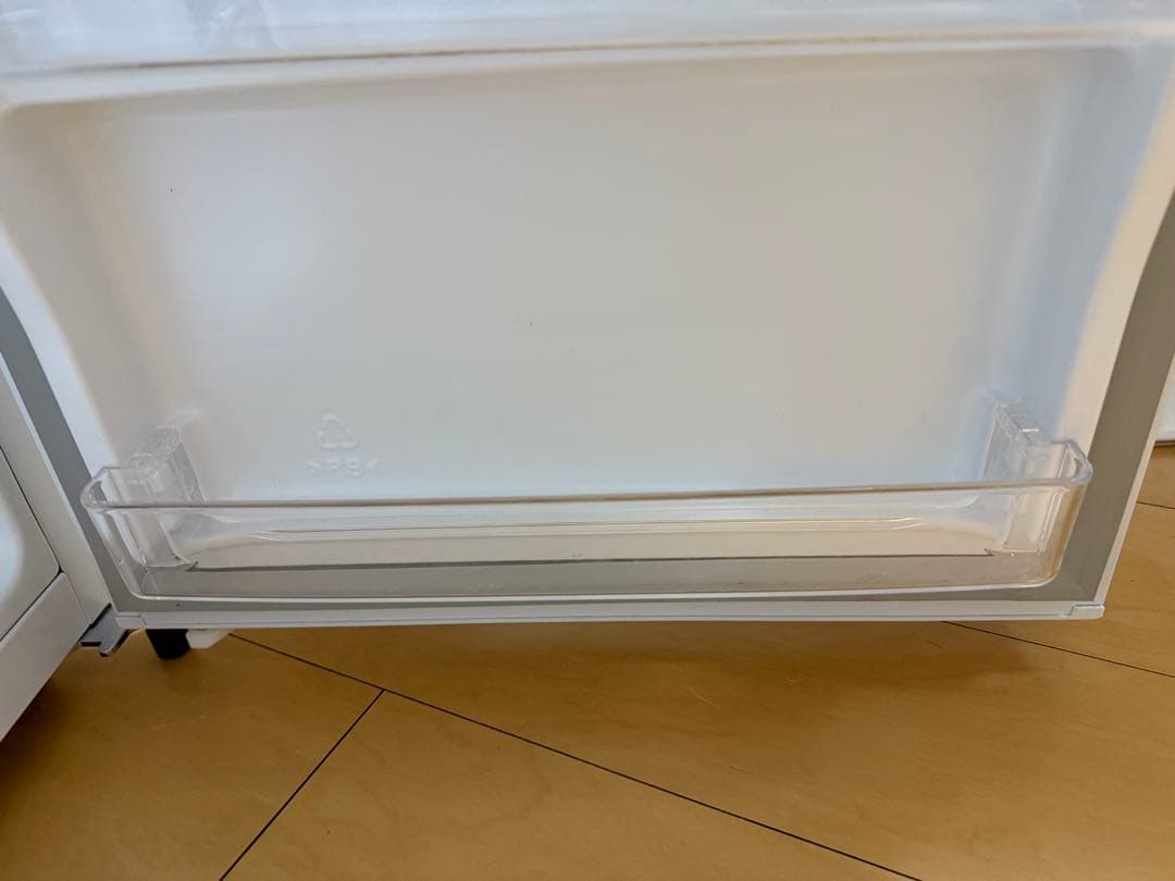 大幅値下げ‼️早い者勝ち‼️Hisense ホワイト 冷蔵庫 上開き