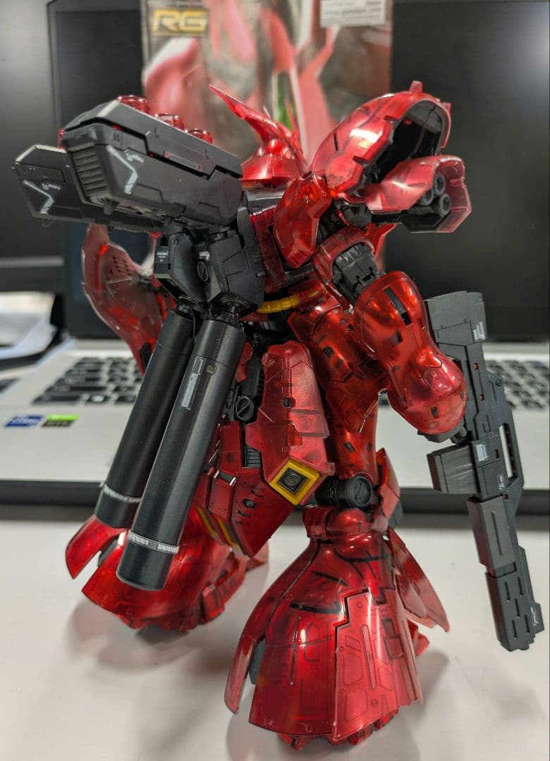 RG サザビー　塗装品　メカニカルコアメッキ風