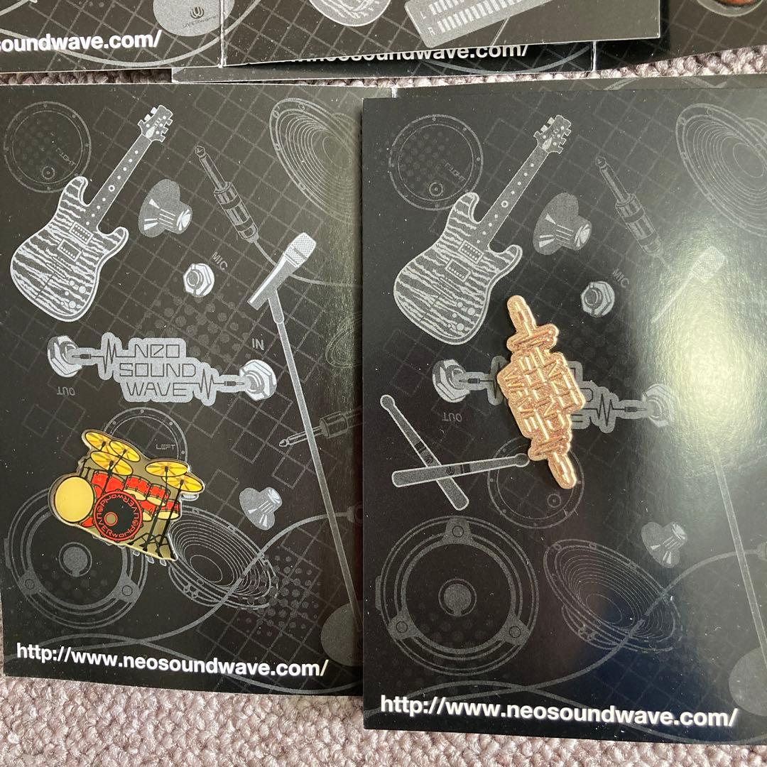 UVERworld ファンクラブ Neo SOUND WAVE特典 ピンバッジ - メルカリ