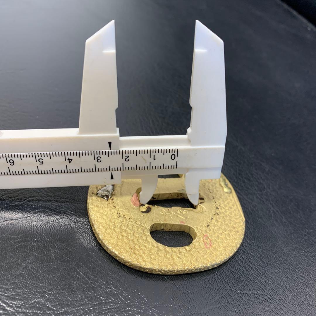 鍔　材質唐金　真鍮製　時代物　在銘　安信作