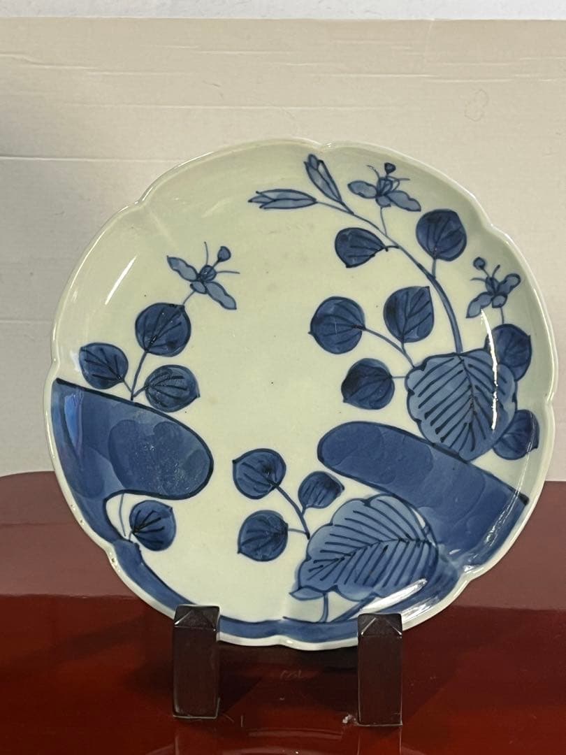 古伊万里　草花　染め付け　輪花　太明成化年製　中皿