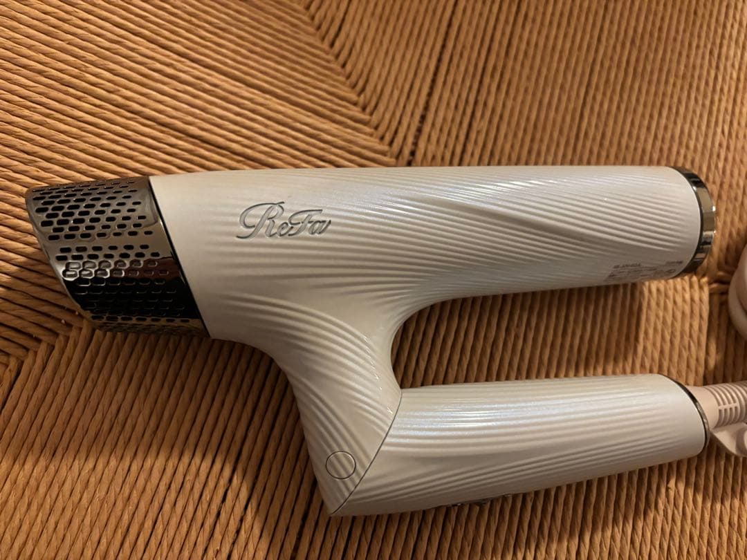 【ジャンク品】ReFa ビューテックドライヤースマート 2024年製