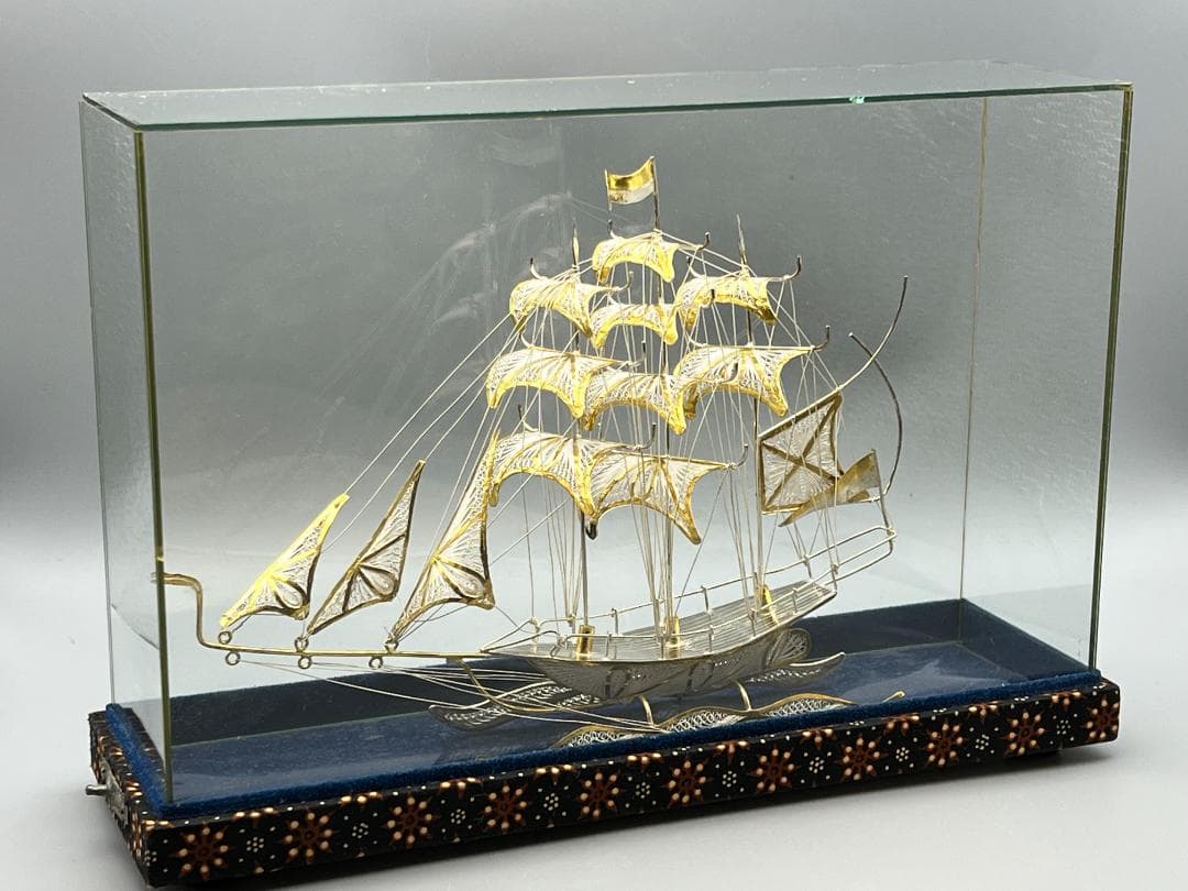 925刻印 銀製 シルバー 銀細工 船 ガラスケース ヨット重量約81g