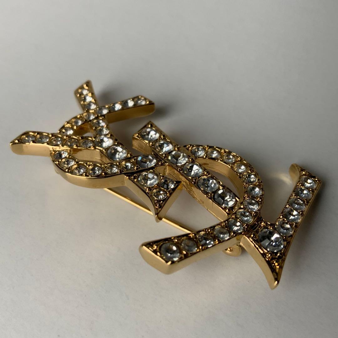 ◇イヴ・サンローラン YSLロゴ ラインストーン ブローチ ゴールド