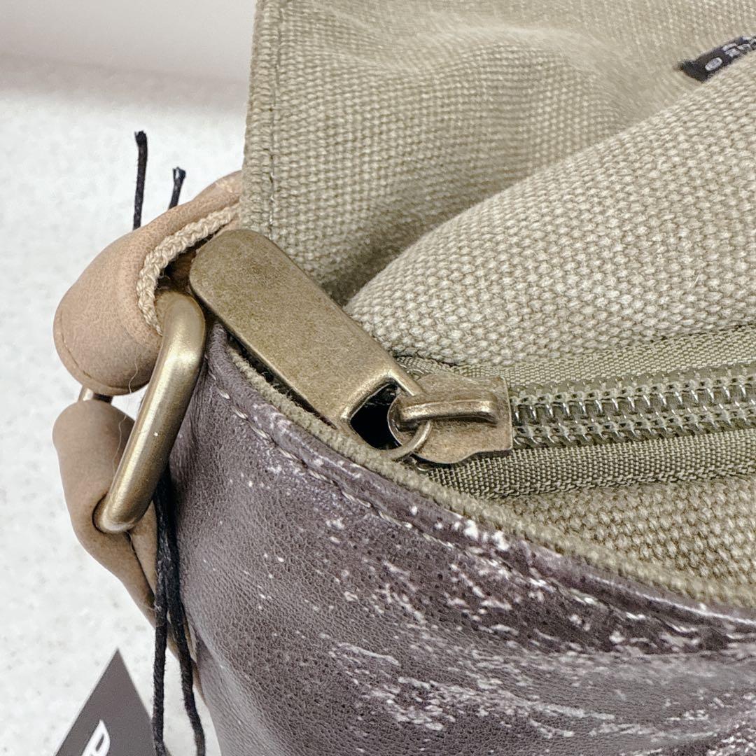 THE BEATLES ビートルズ (来日 60周年 ) サコッシュ - メルカリ