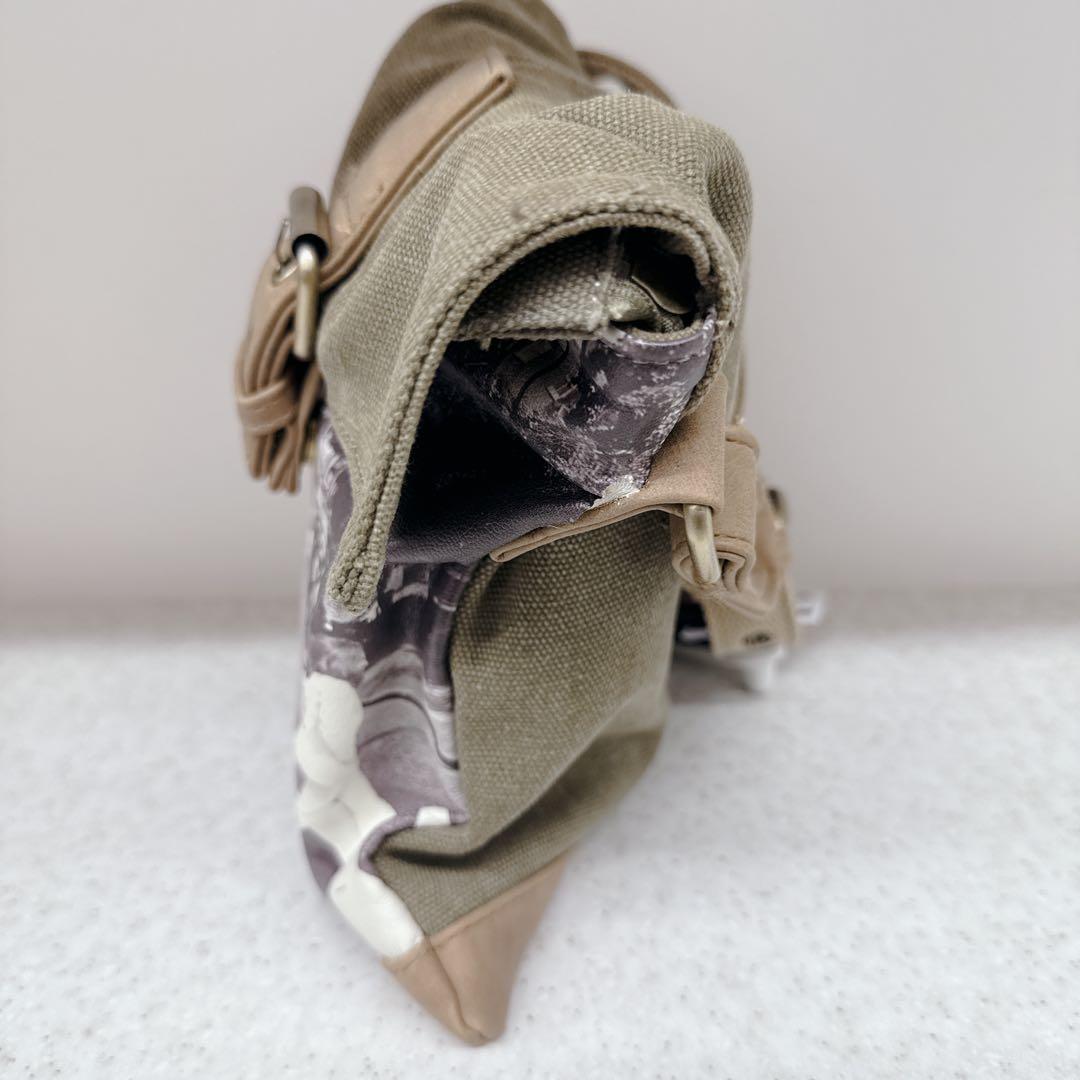 THE BEATLES ビートルズ (来日 60周年 ) サコッシュ - メルカリ