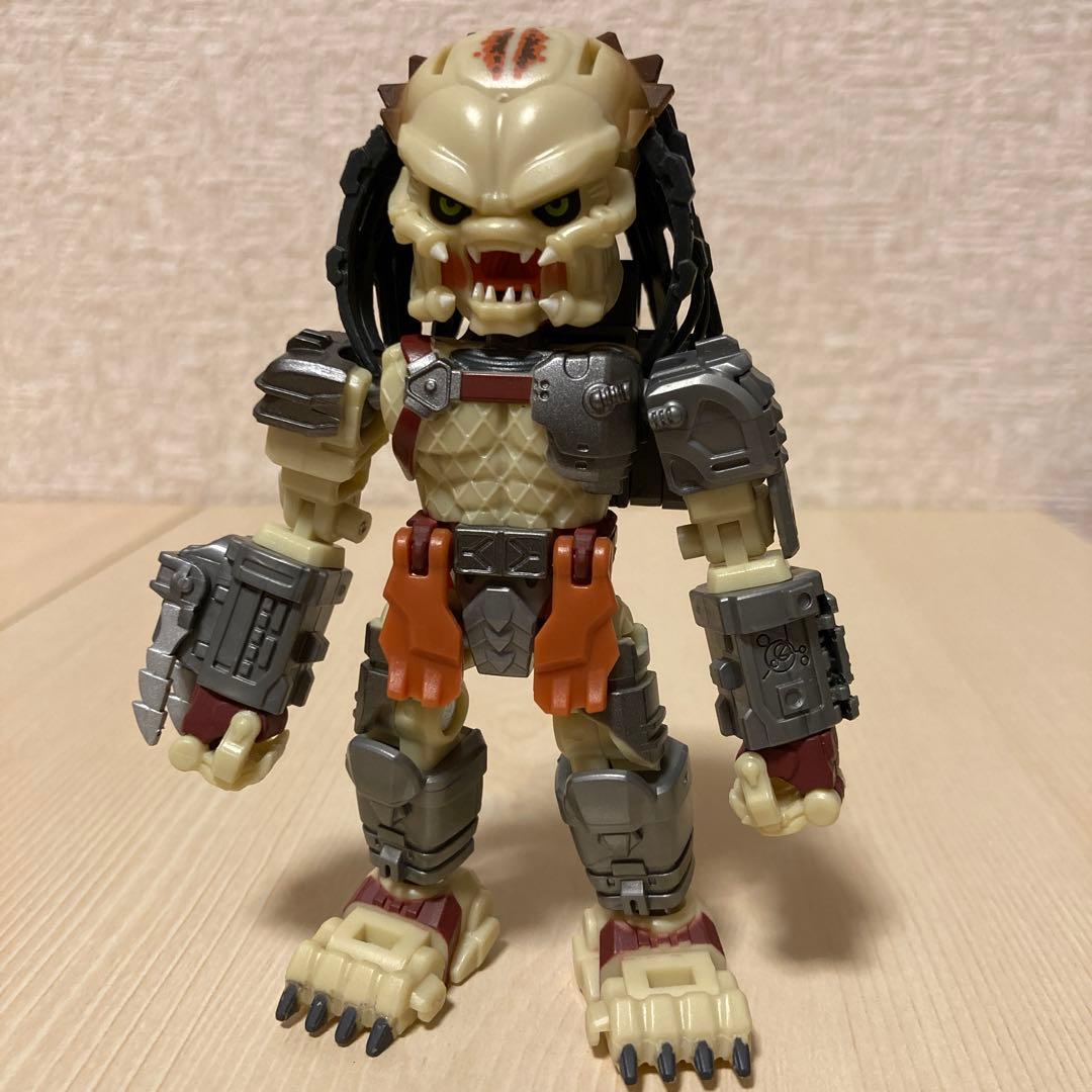 MEGA BOX プレデター