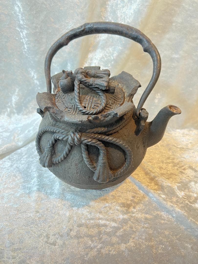 精金堂雷文象嵌把手八角鉄瓶合箱1708g 東Y7-0509⭐︎2Fトニチ