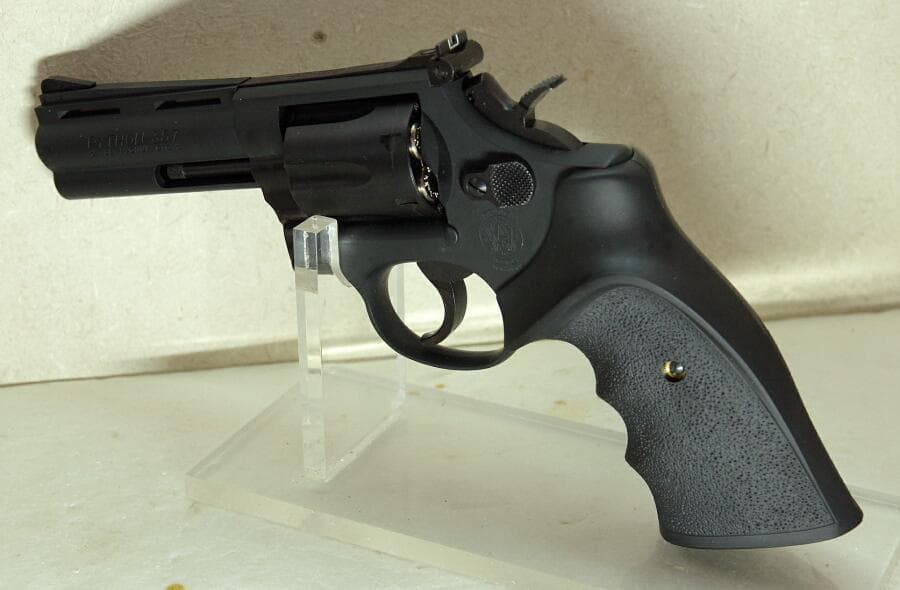 トイガン TANAKA SMYTHON .357MAGNUM 4inch