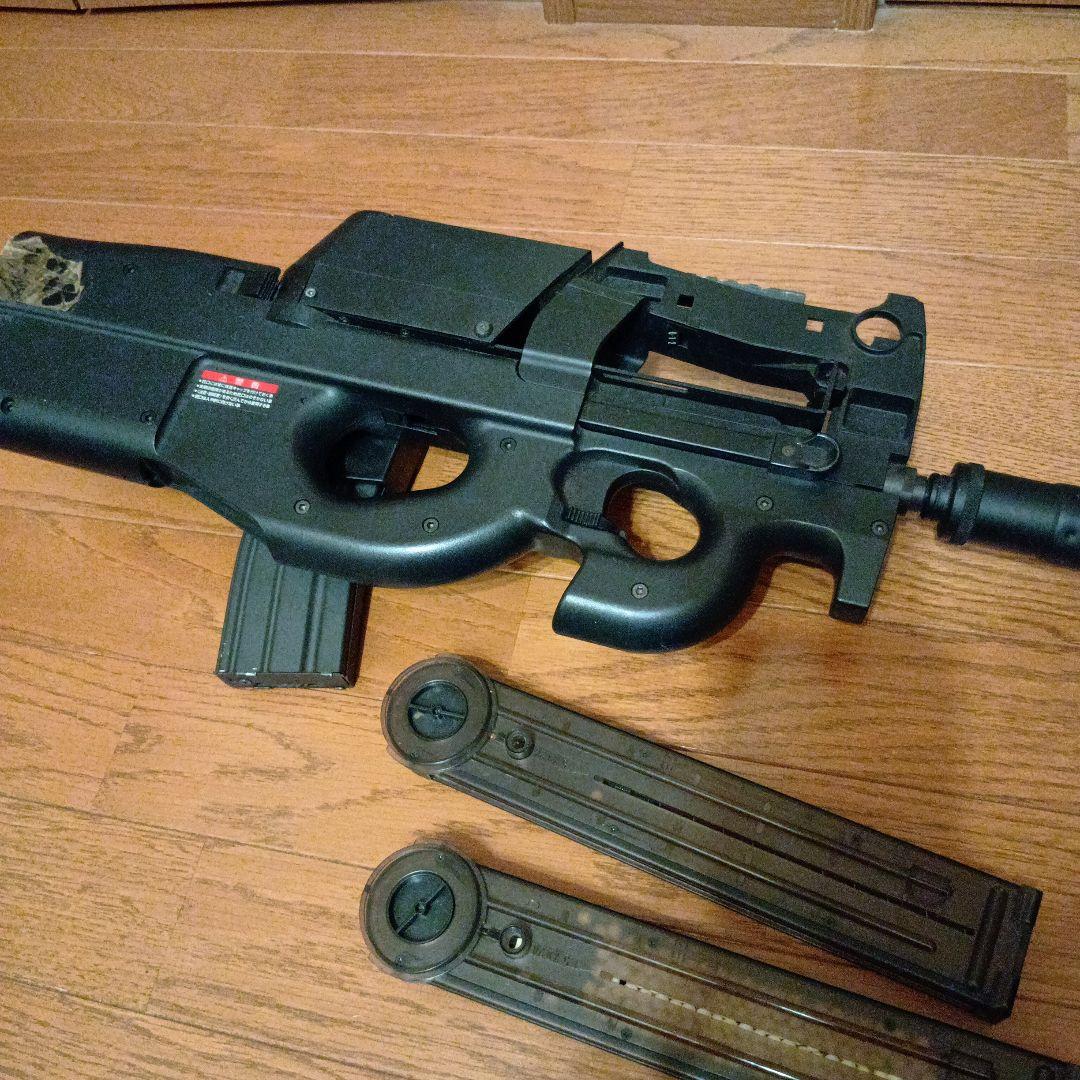P90 電動ガン 多弾マガジンとマガジン2本付き
