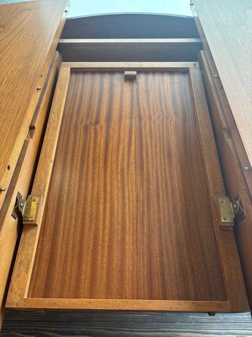 木製円形ダイニングテーブル 伸縮機能付き　jentique ジェンティーク