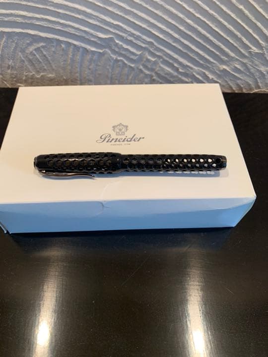 ピナイダー／ラグランデ・ベレッツァ・ハニカム ブラックナイト - メルカリ