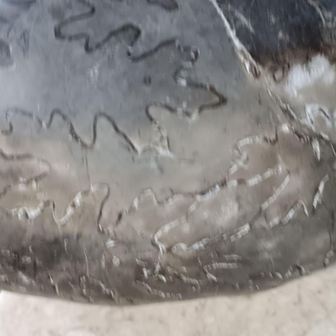 4525）アンモナイトの化石 30kg超え 縫合線 鑑賞石 置物