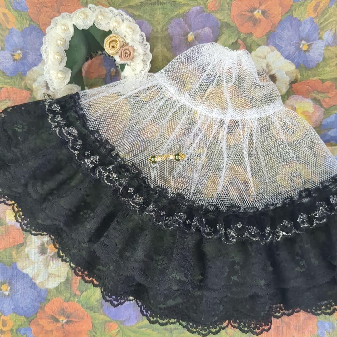 き*こ様 ジェニーフレンド27cmドール服 黒と深緑のドレス