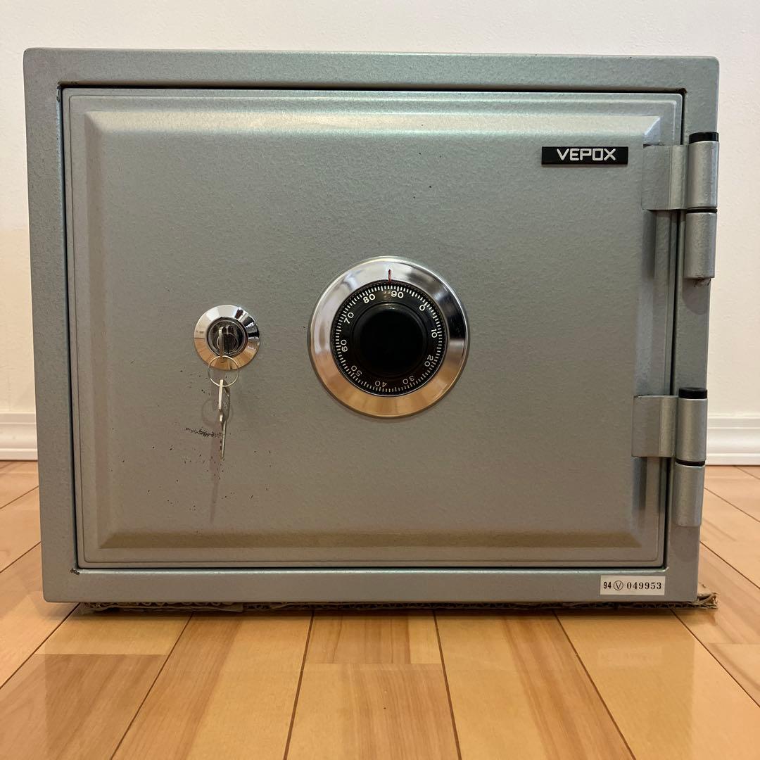 中古 耐火金庫 VEPOX ベポックス ダイヤル式金庫 シルバー 家庭用