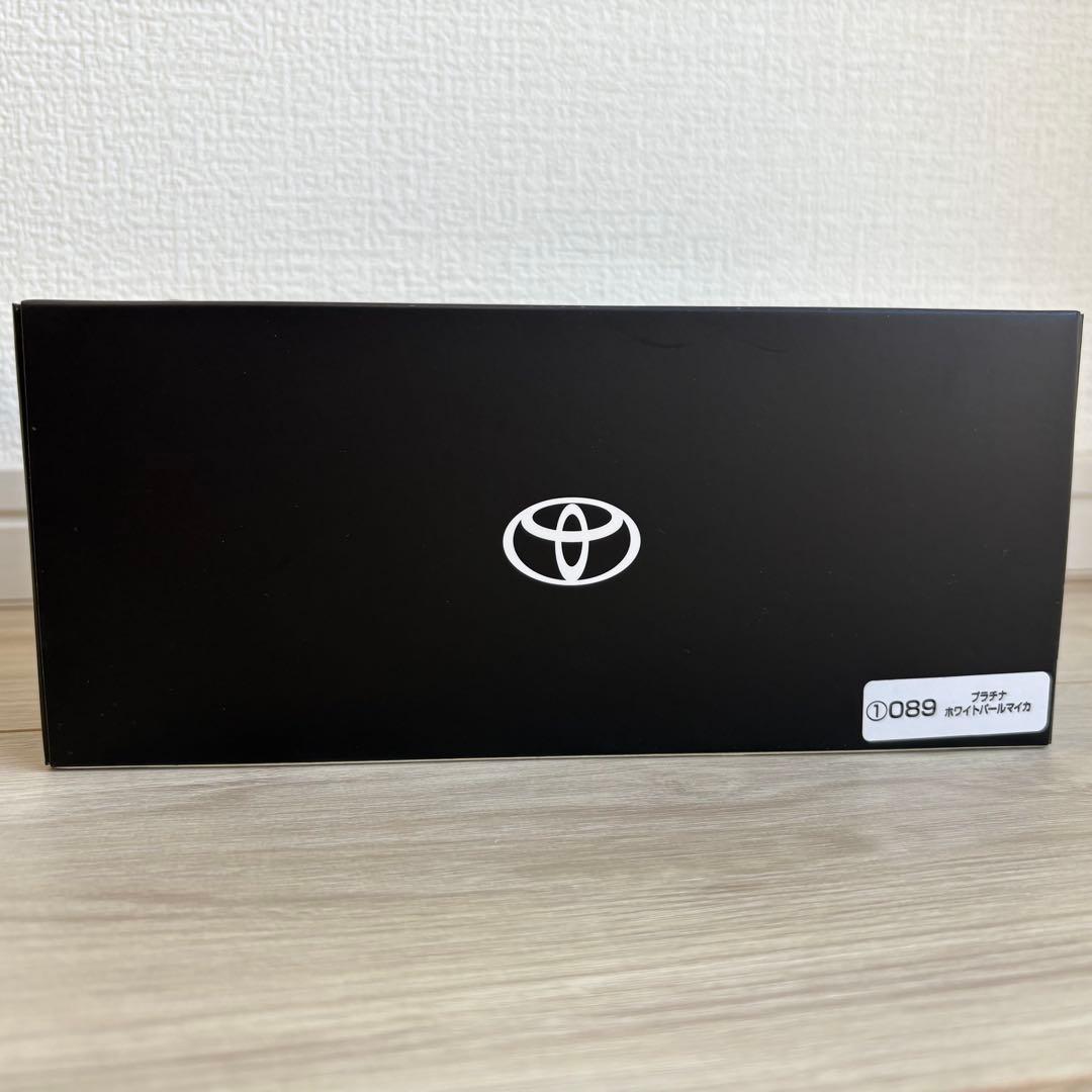 トヨタ VELLFIRE ミニカー 1/43 ヴェルファイア　カラーサンプル