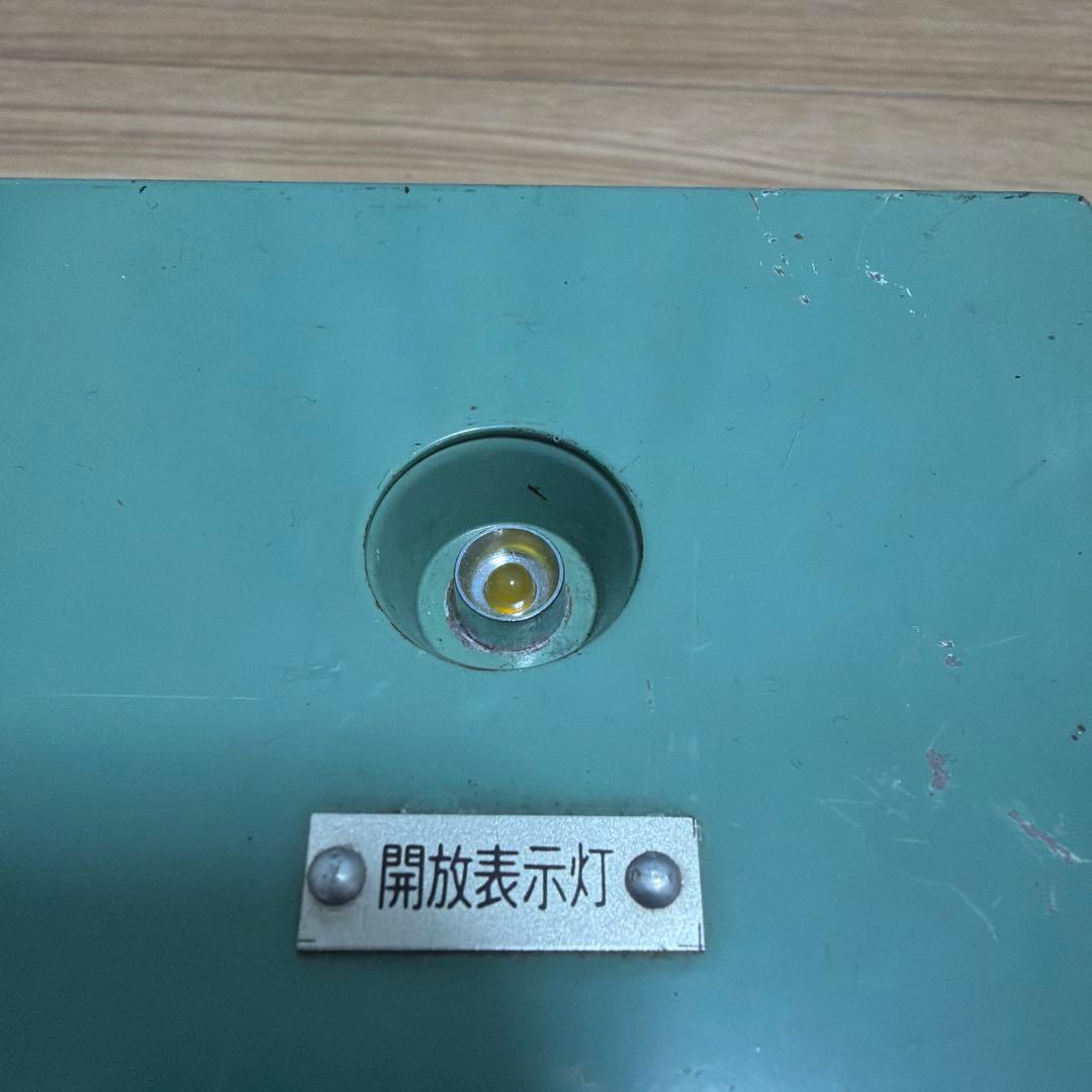 希少 東武1800系1819f 鉄道部品 戸閉保安切替スイッチ箱 - メルカリ