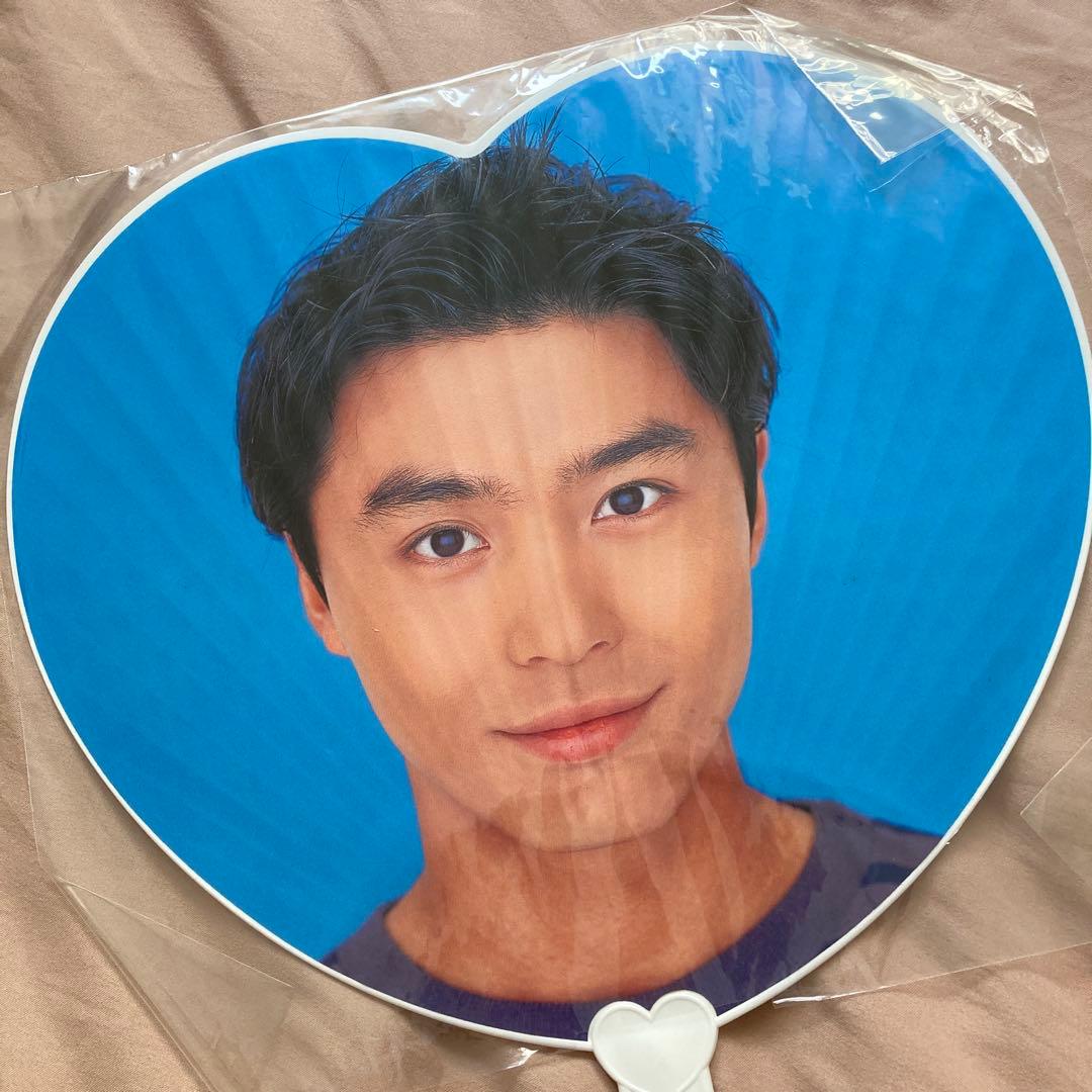 ジャニーズ KinKi Kids ハート型うちわ 2点セット - メルカリ