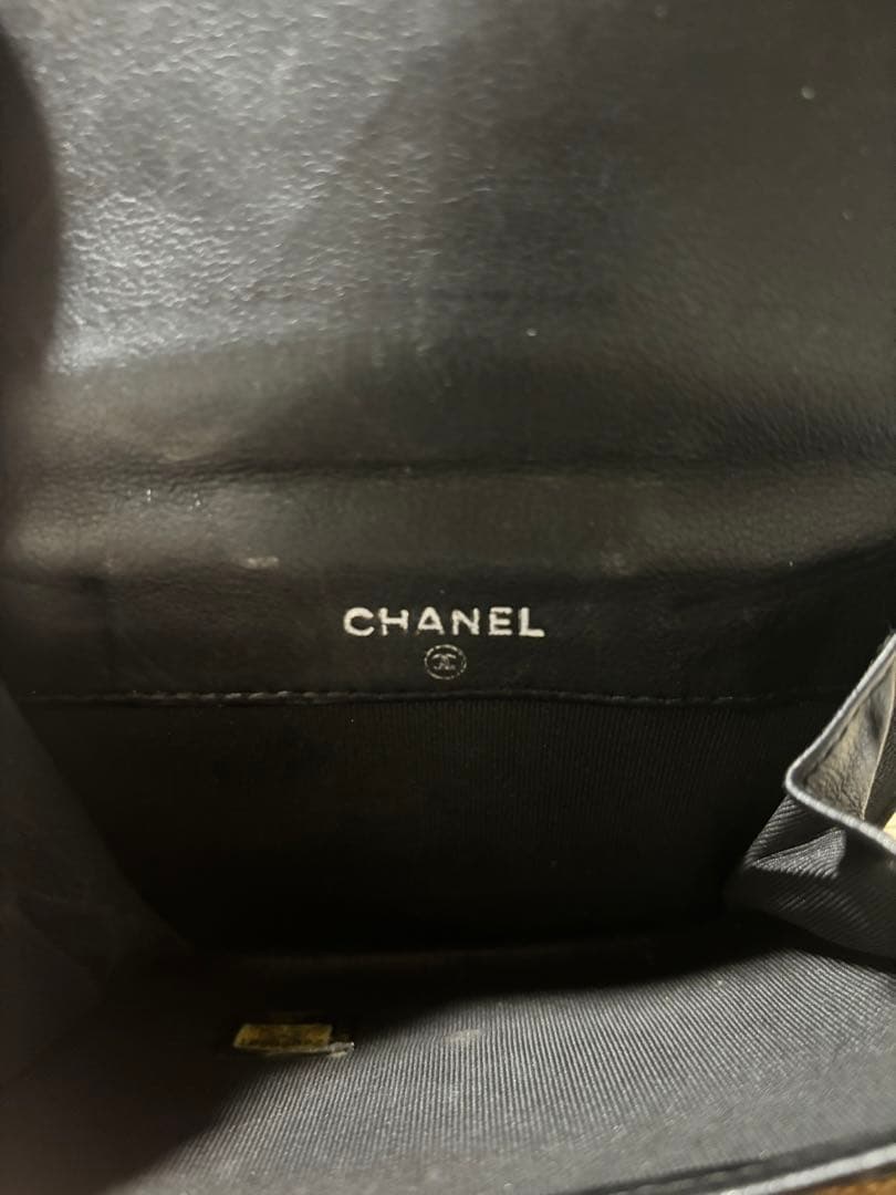 R*8様 【美品】激レア　シャネル Vステッチ ココマーク 折り財布 コンパクト