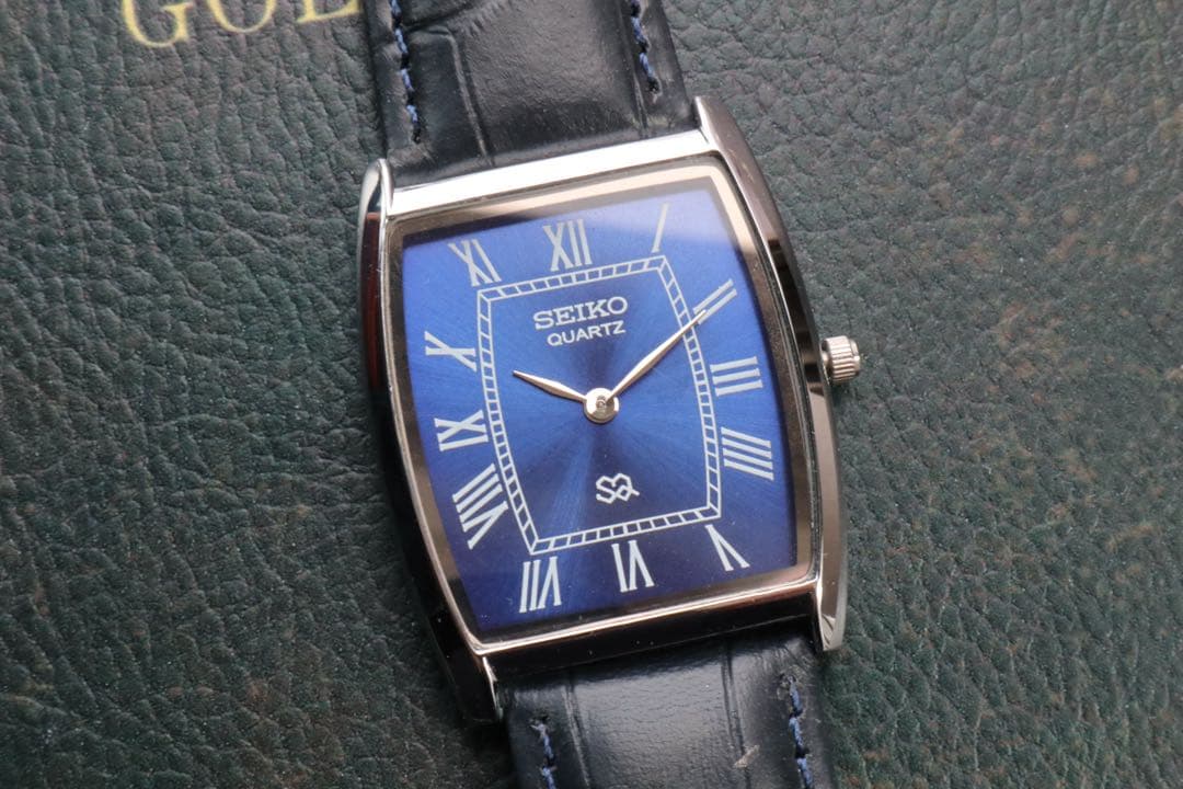 SEIKO tank トノー型 ブルー文字盤 稼動品