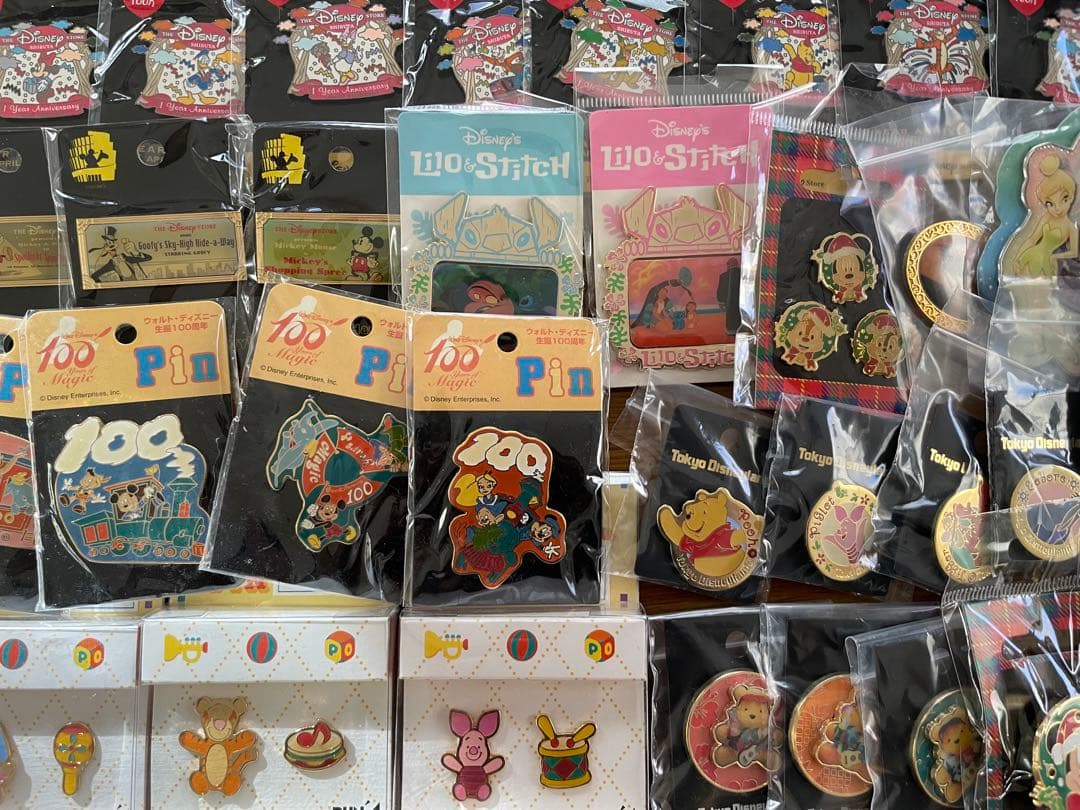 ディズニー　ピンバッジ セット　約150個