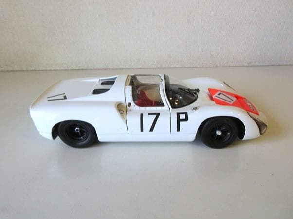 特価 exoto (1/18) ポルシェ 910 #17