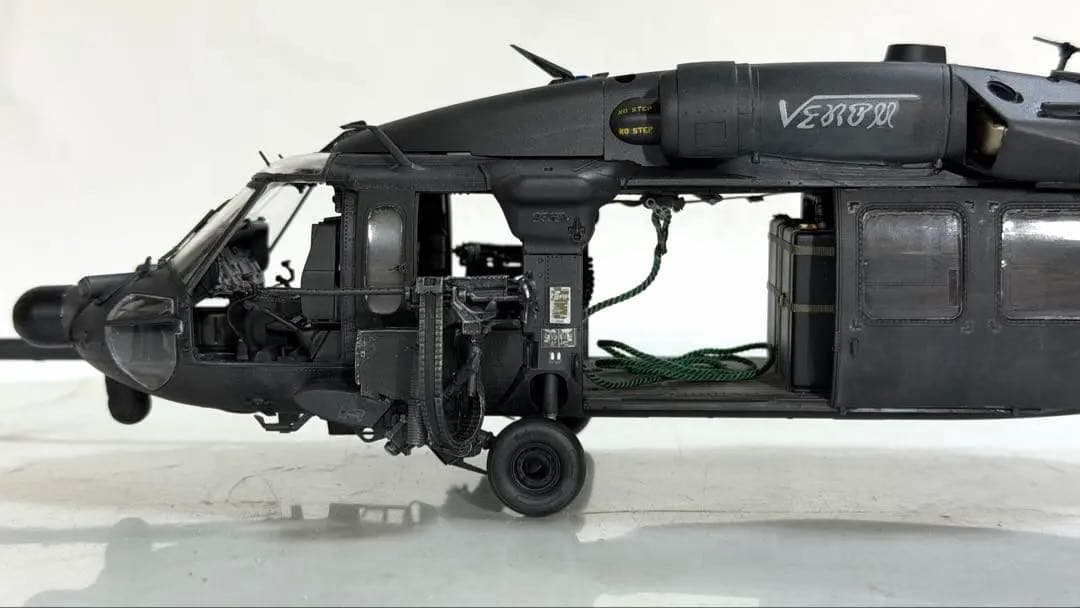 キティーホークモデル　1/35 MH-60Lブラックホーク完成品　改造模型