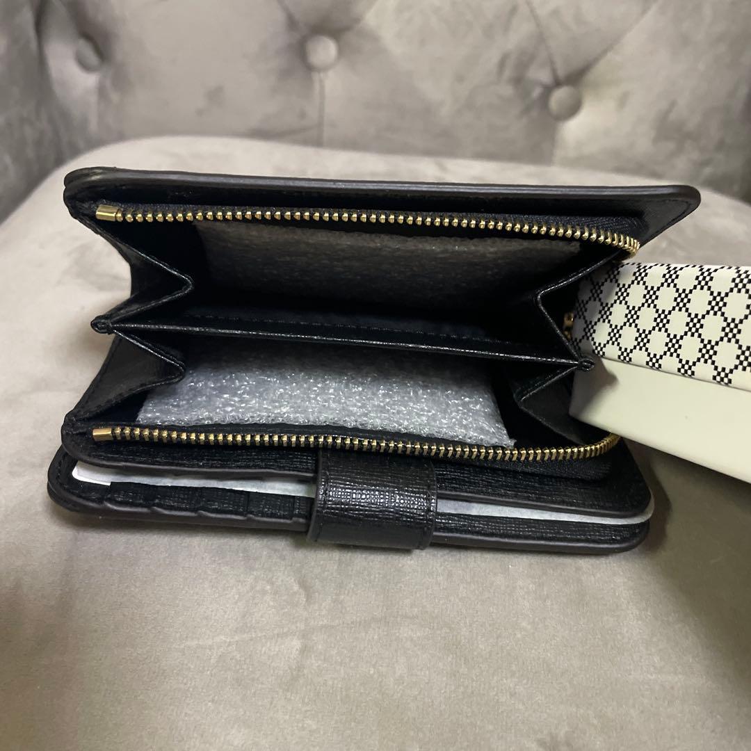 【新品未使用】FURLA フルラ　折り財布　二つ折り財布　黒　ブラック　レザー