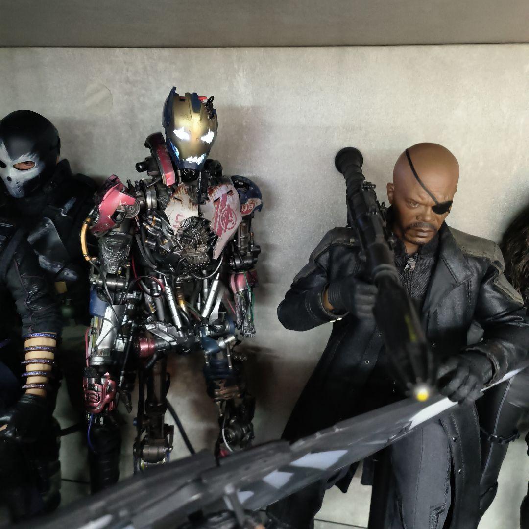 ホットトイズ ウルトロン マーク1 - メルカリ