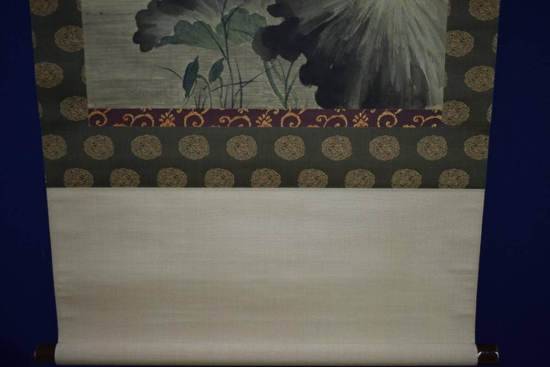 不詳/作者不詳/蓮に美人図/中国/布袋屋掛軸HJ-188