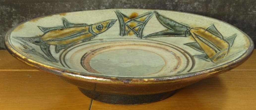 人間国宝 金城次郎 魚紋皿 栞 共箱 美品 壺屋焼 壷屋焼 やちむん 魚3井桁3