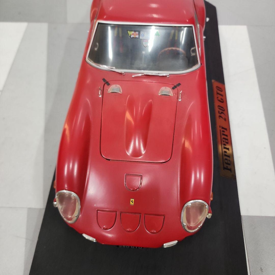 Revell Ferrari 250 GTO 1:12 金属製モデルキット