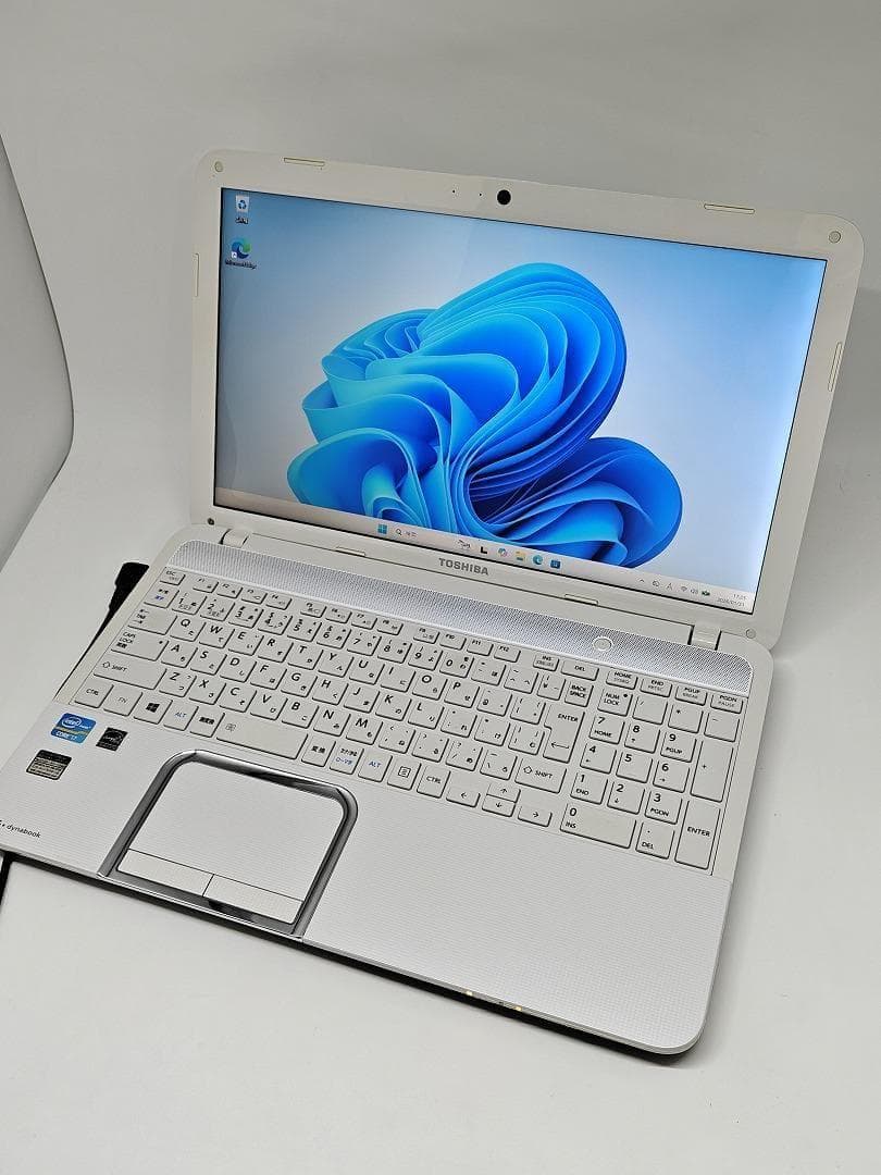 東芝】爆速 Corei7/新品SSD256GB ノートパソコン 8GB E10 - メルカリ