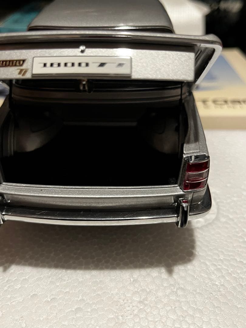 オートアート- BMW - 1800 TI/SA 1/18