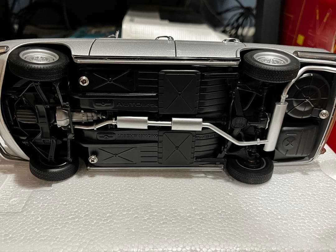 オートアート- BMW - 1800 TI/SA 1/18