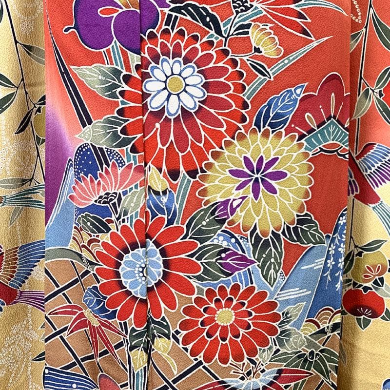 512z3〇小柄な方にも 紅型振袖 菊 橘 鳥 辛子色〇美