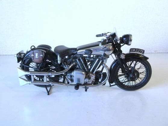 特価 MINICHAMPS 1/12 ブラフ シューペリア SS100 ロレンス