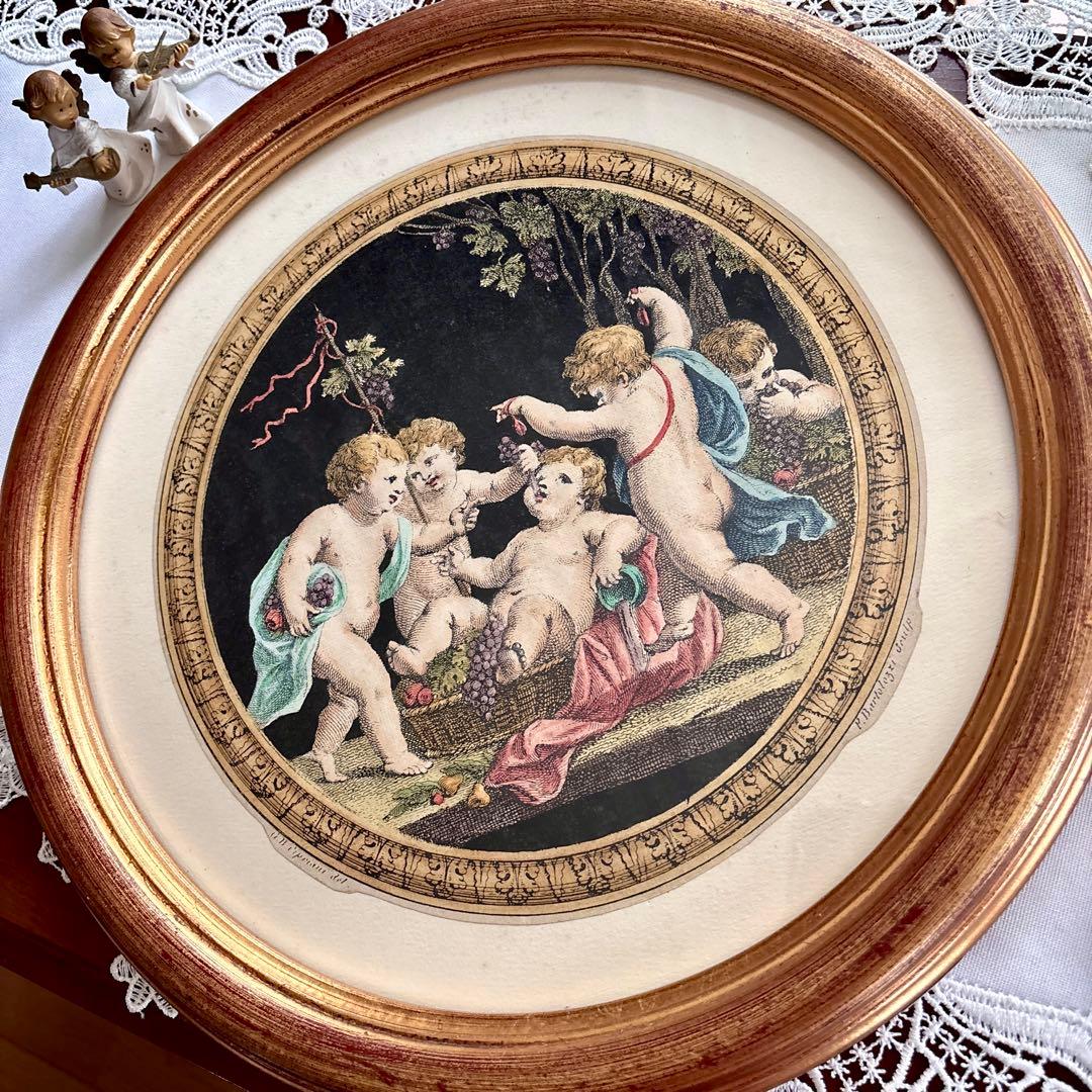 イタリア製 アンティーク彫刻サイドボード(ドイリー付き)天使の絵画は